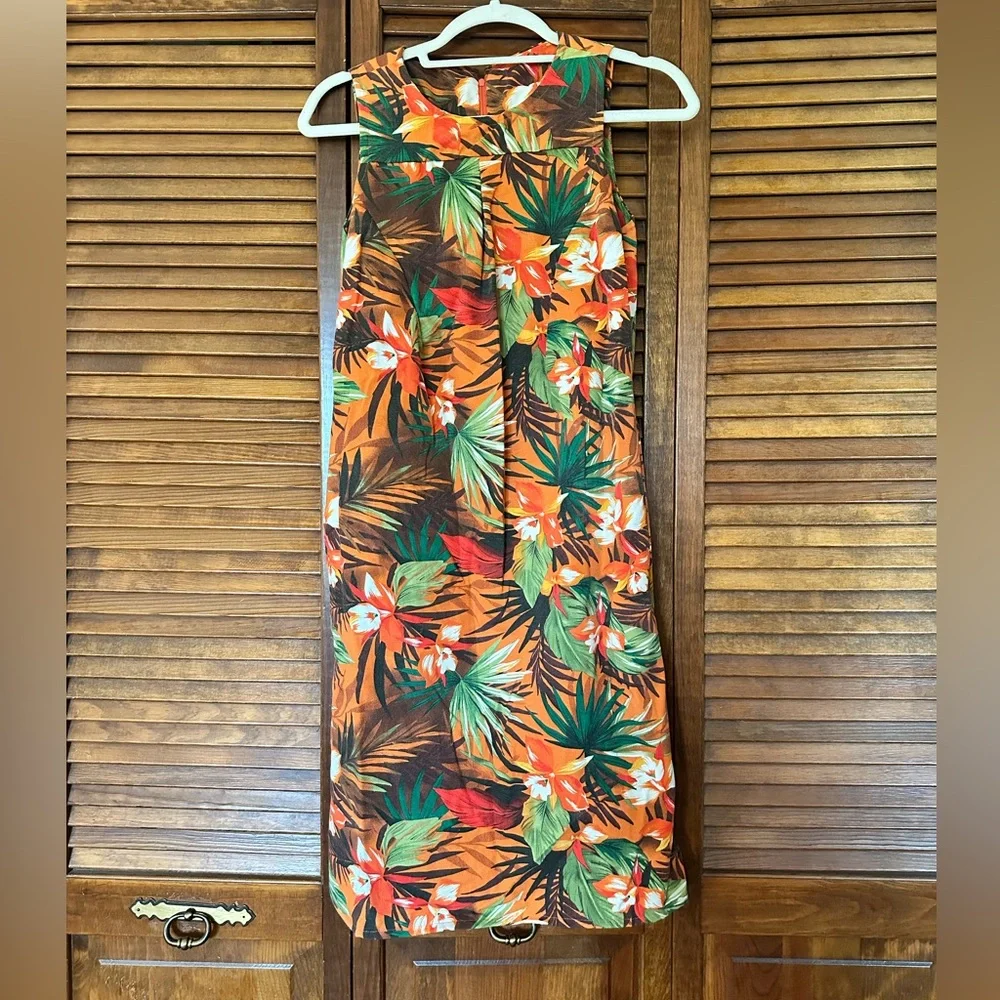 1960s vintage Tropical Floral Hawaiian shift dress with belt size small